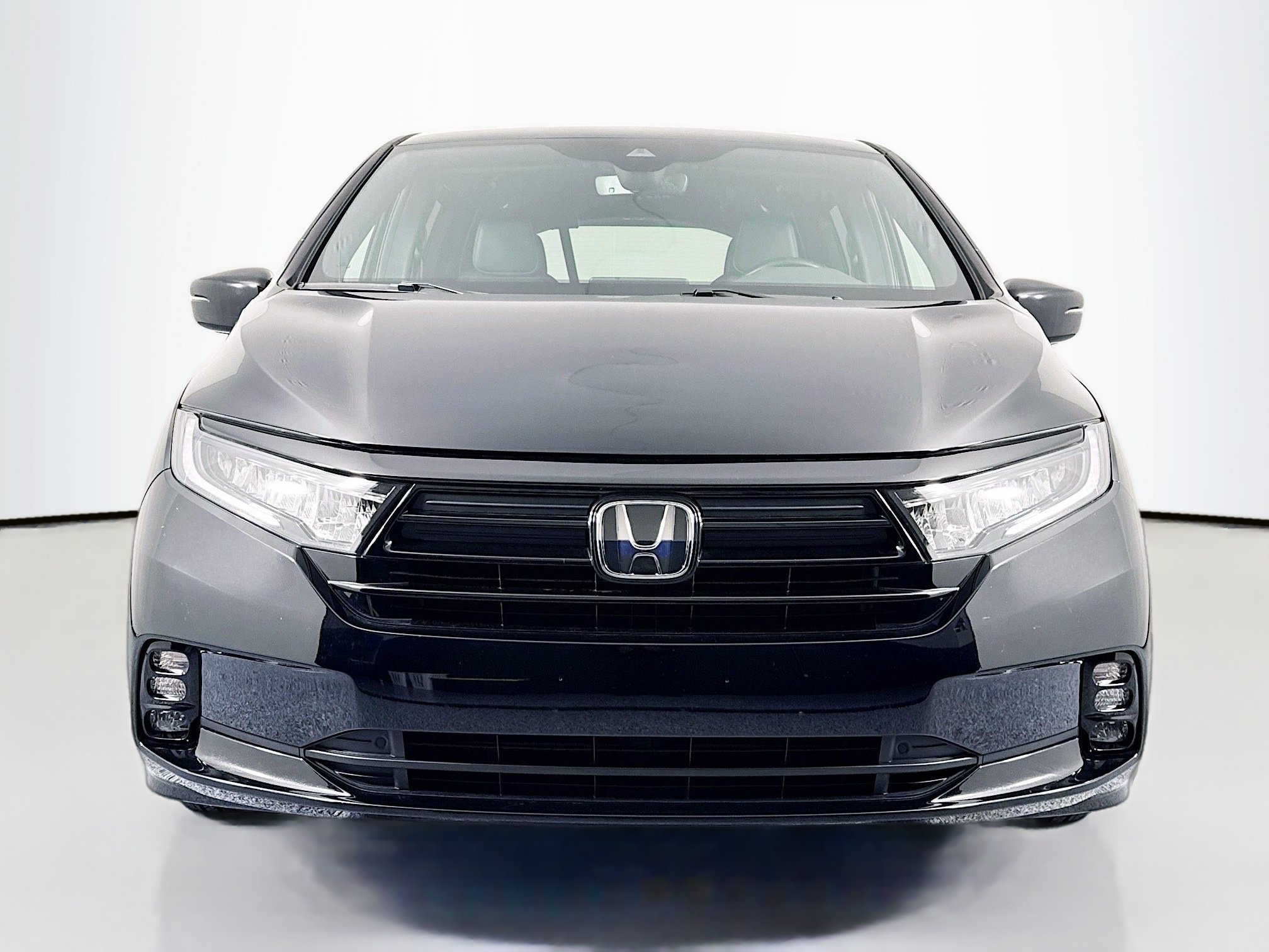 Certified 2024 Honda Odyssey Sport image 2