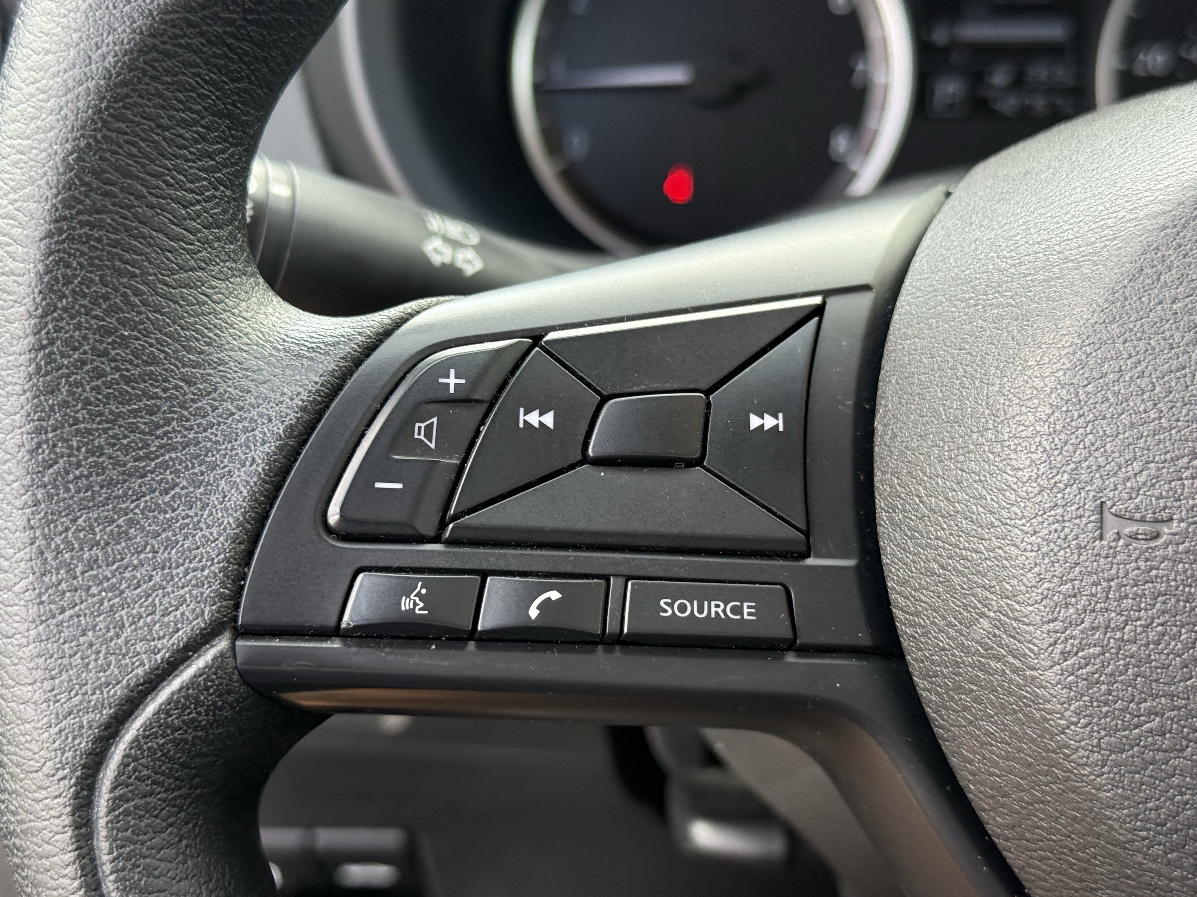 Used 2024 Nissan Kicks S FWD image 17