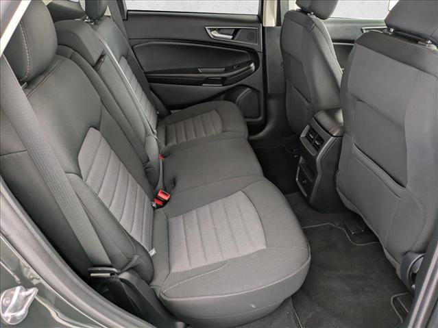 Used 2024 Ford Edge SE w/ Black Appearance Package image 18