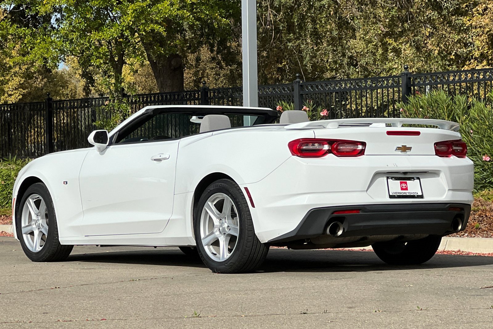 Used 2023 Chevrolet Camaro LT image 6