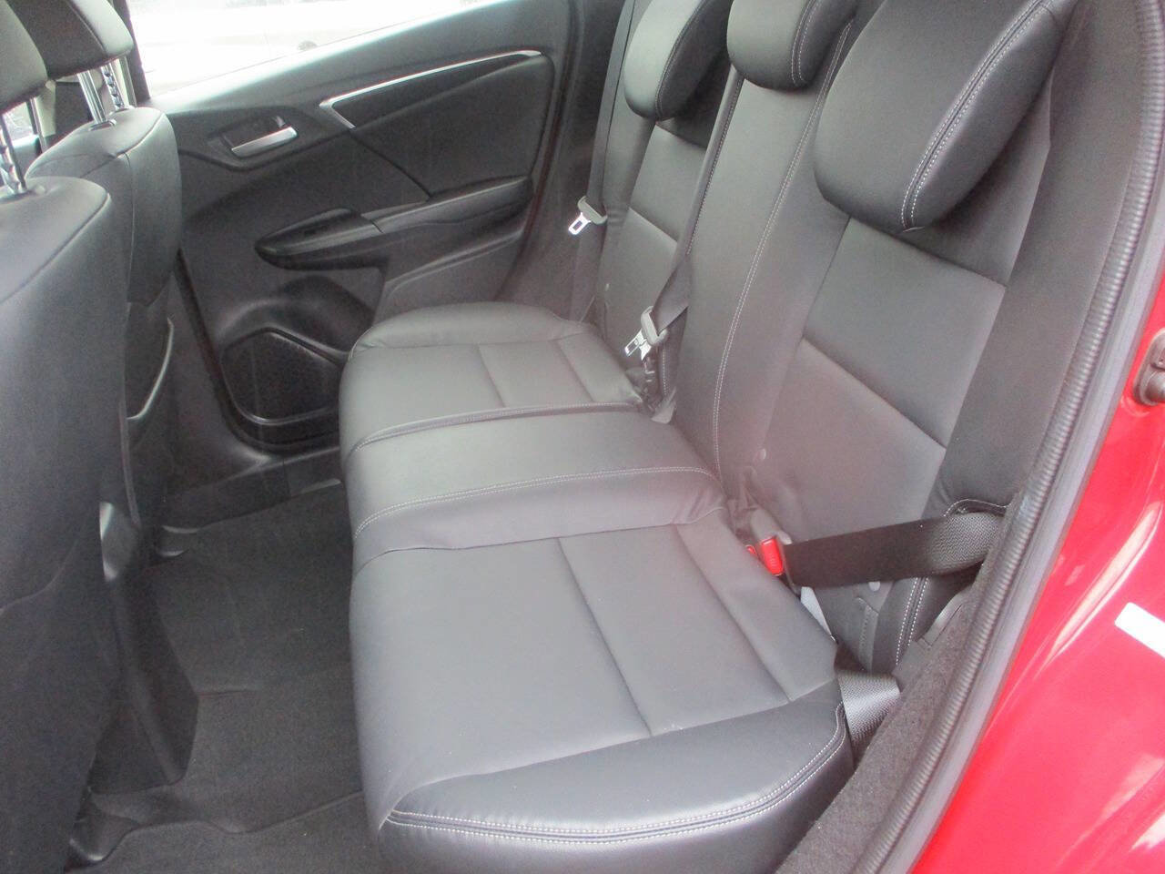 Used 2017 Honda Fit EX-L image 6