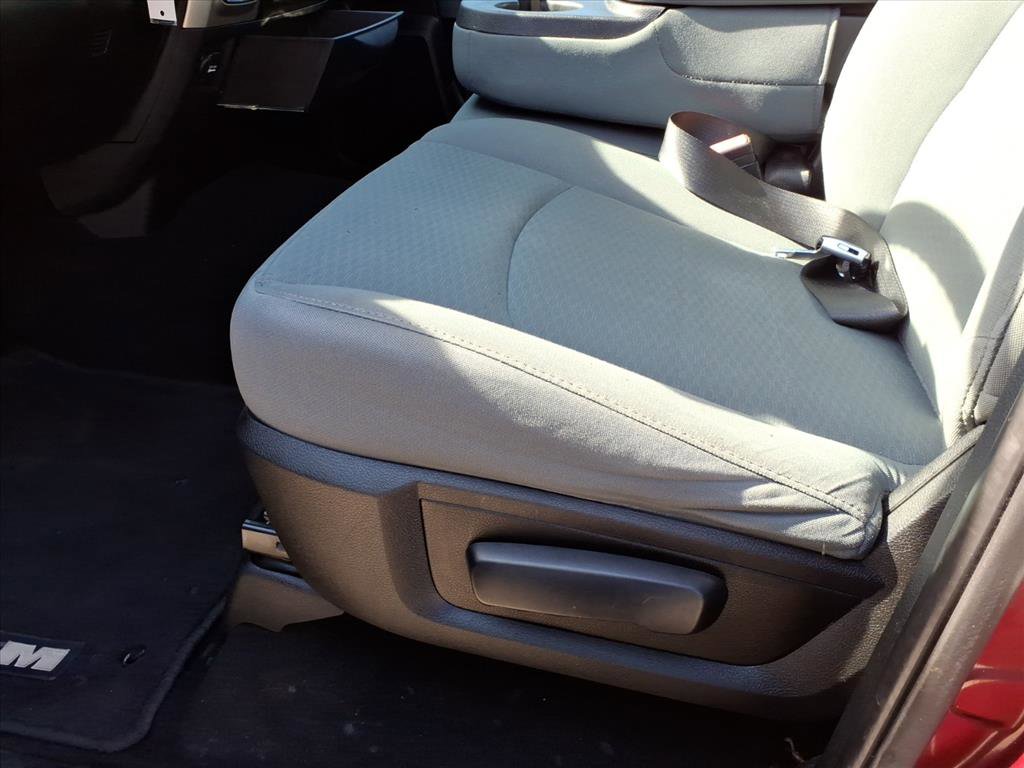 Used 2020 RAM 1500 Classic SLT image 19