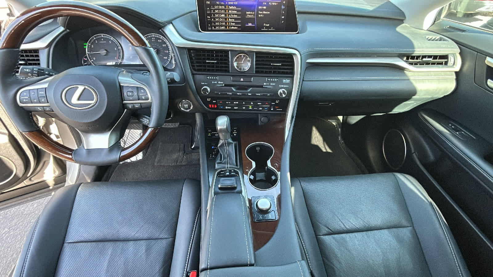 Used 2018 Lexus RX 350 AWD w/ Premium Package image 26