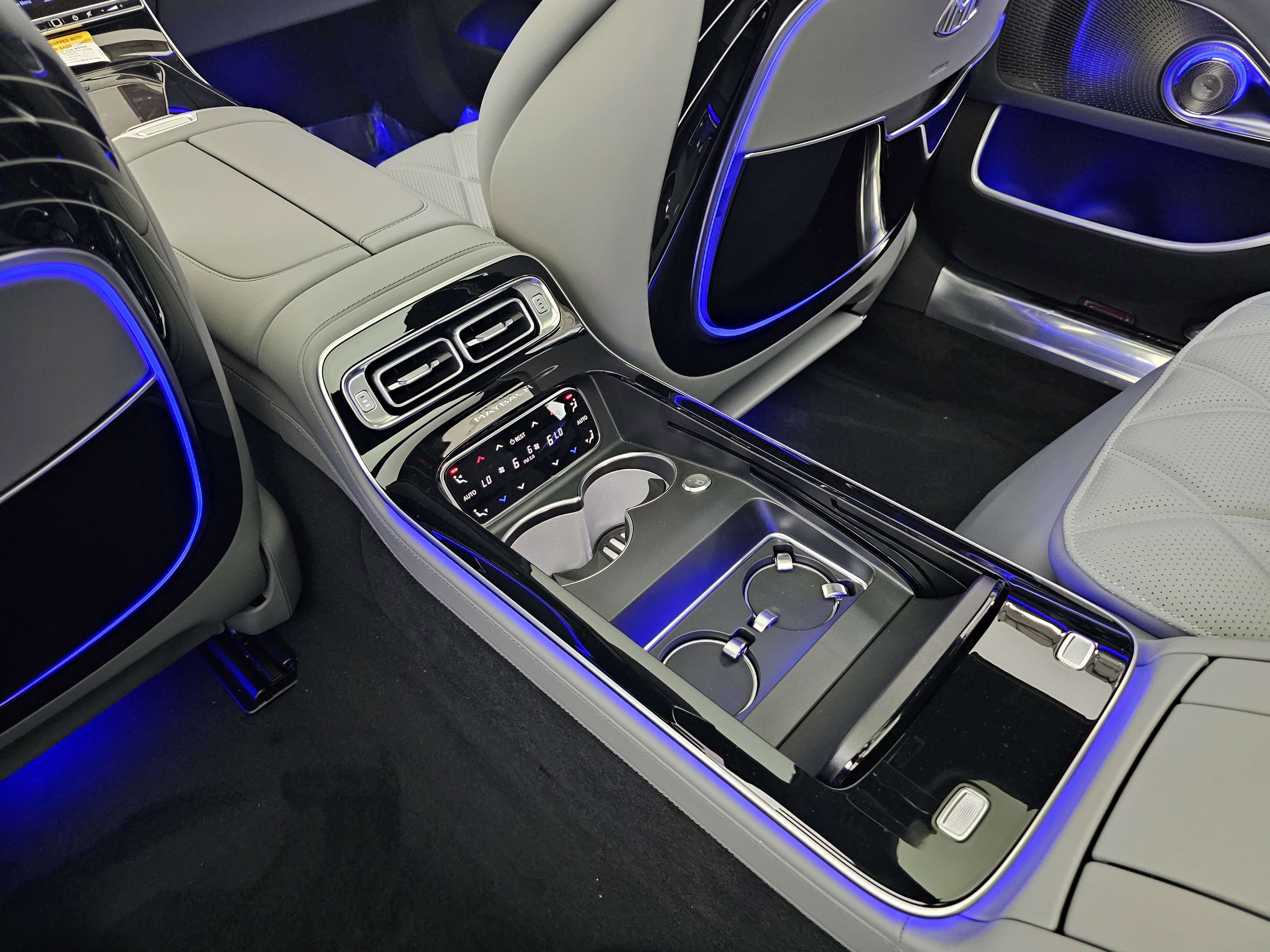 New 2026 Mercedes-Benz Maybach S 680 4MATIC image 21