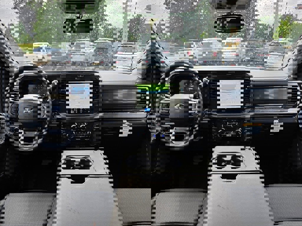 New 2025 Ford F350 Lariat w/ FX4 Off-Road Package image 8