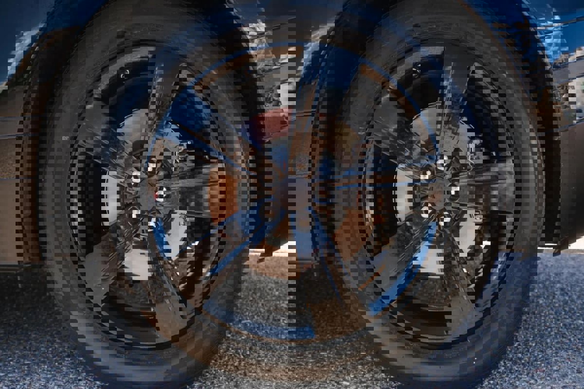 Used 2019 Land Rover Range Rover Velar S image 11