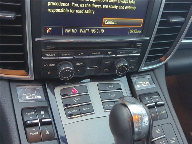 Used 2015 Porsche Panamera image 21