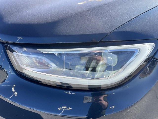 Used 2023 Chrysler Pacifica Pinnacle image 9