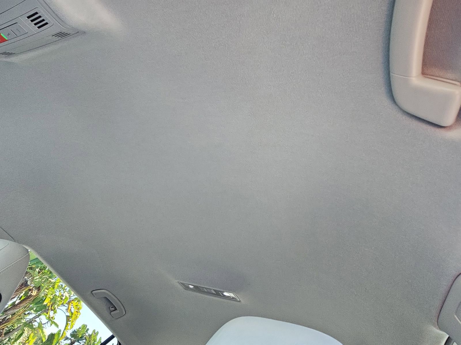 Used 2024 Volkswagen Tiguan S image 30