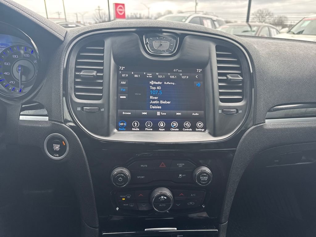 Used 2019 Chrysler 300 S image 19