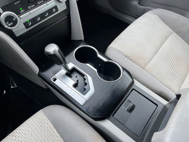 Used 2012 Toyota Camry LE FWD image 27