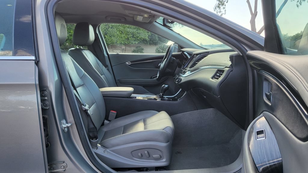 Used 2018 Chevrolet Impala LT w/ LT Leather Package FWD image 18