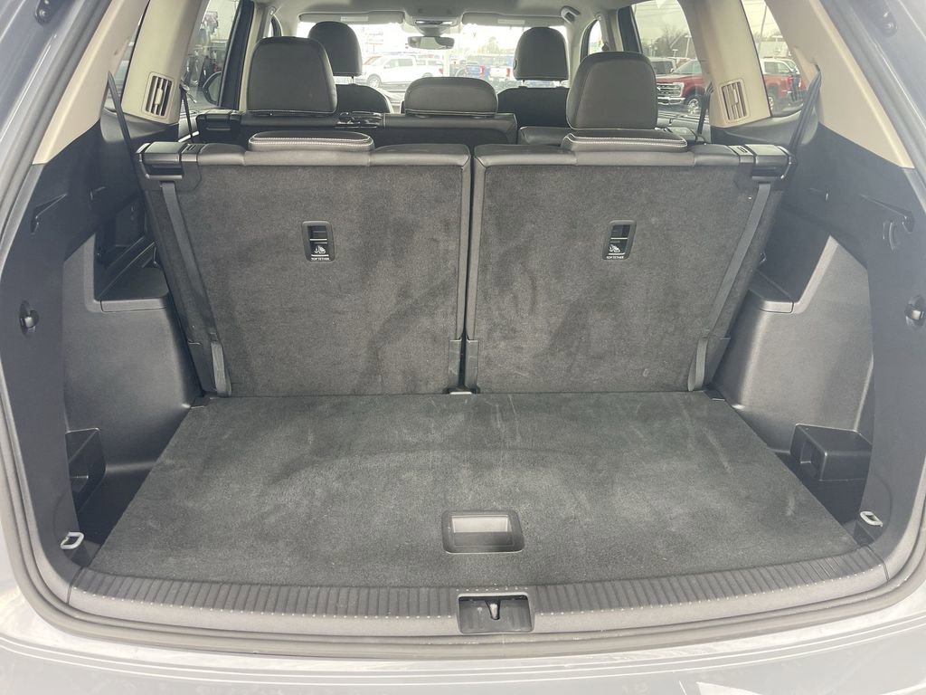 Used 2025 Volkswagen Atlas SEL image 30