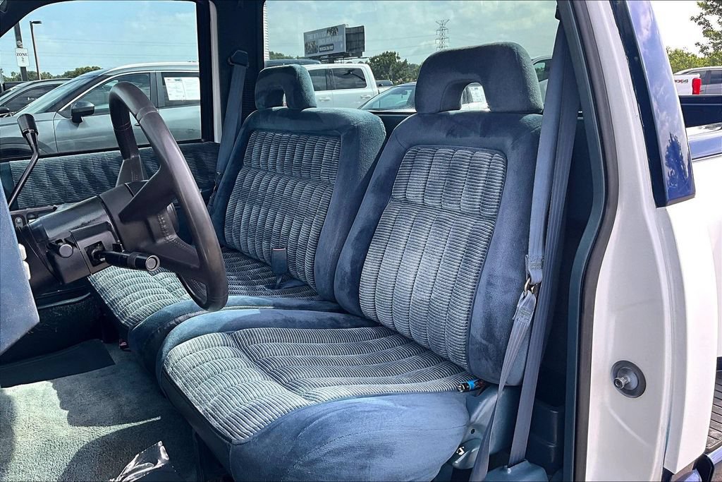 Used 1994 GMC Sierra 1500 2WD Regular Cab image 17