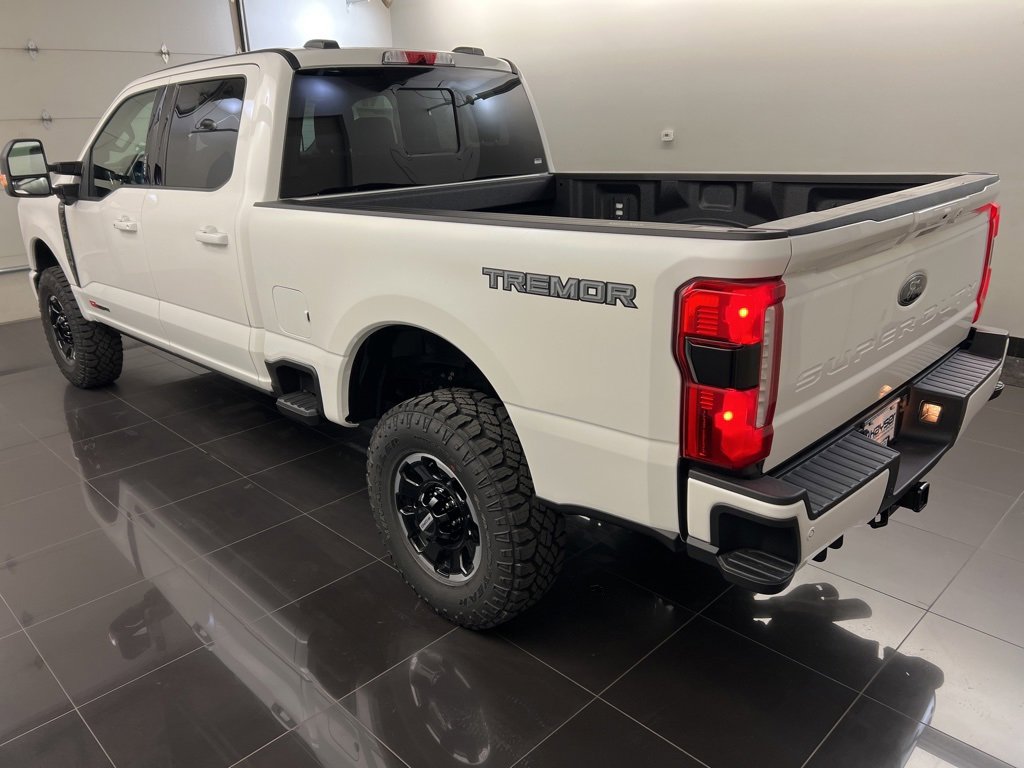 New 2026 Ford F250 Lariat image 4