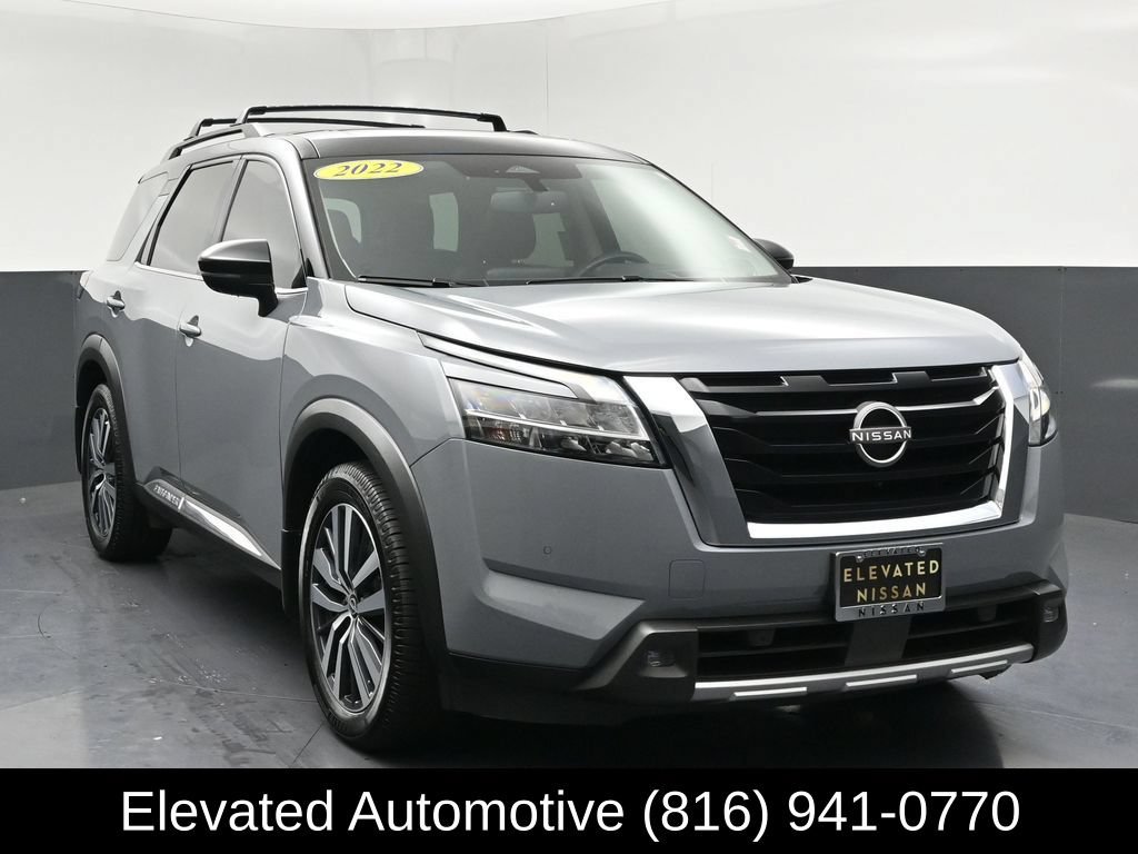 Used 2022 Nissan Pathfinder Platinum w/ Cargo Package AWD/4WD image 1