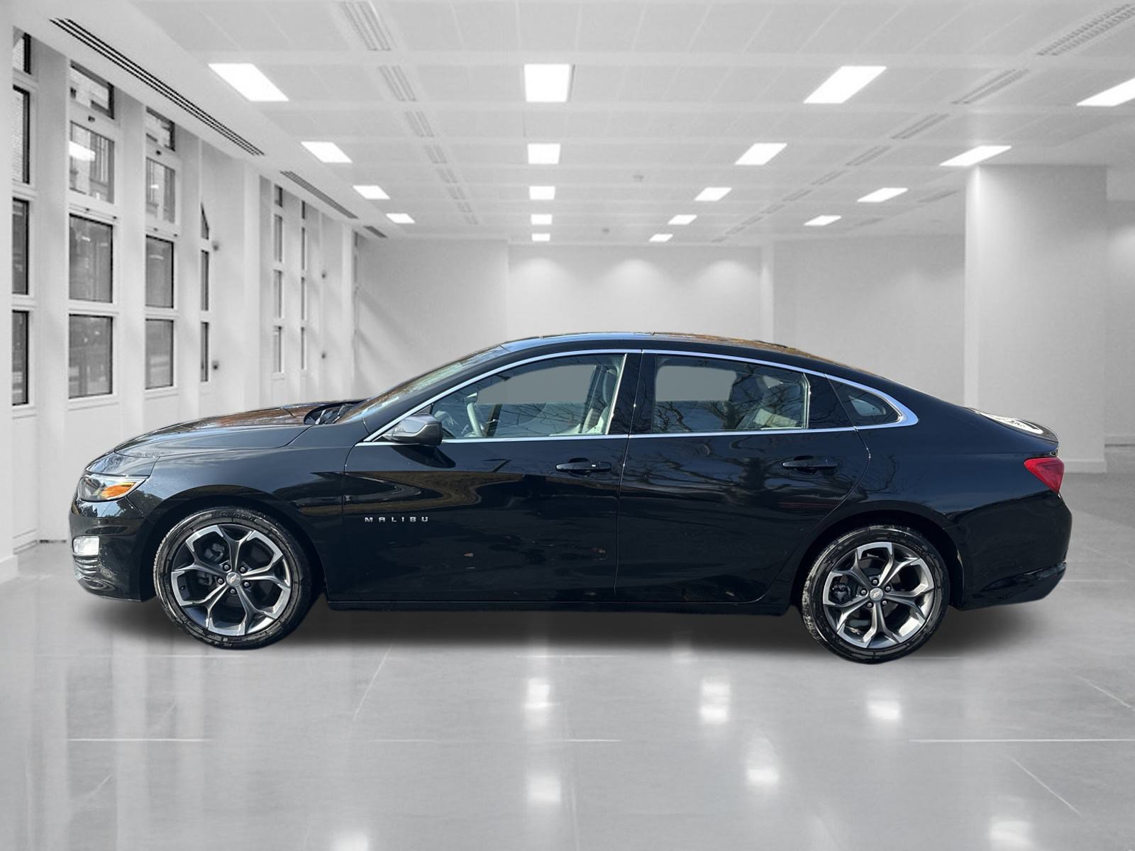 Used 2024 Chevrolet Malibu LT FWD image 8