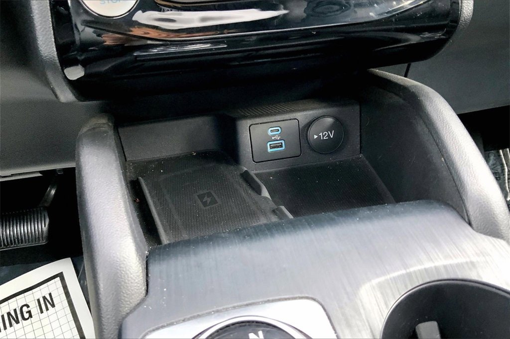 Used 2023 Ford Escape Platinum image 17