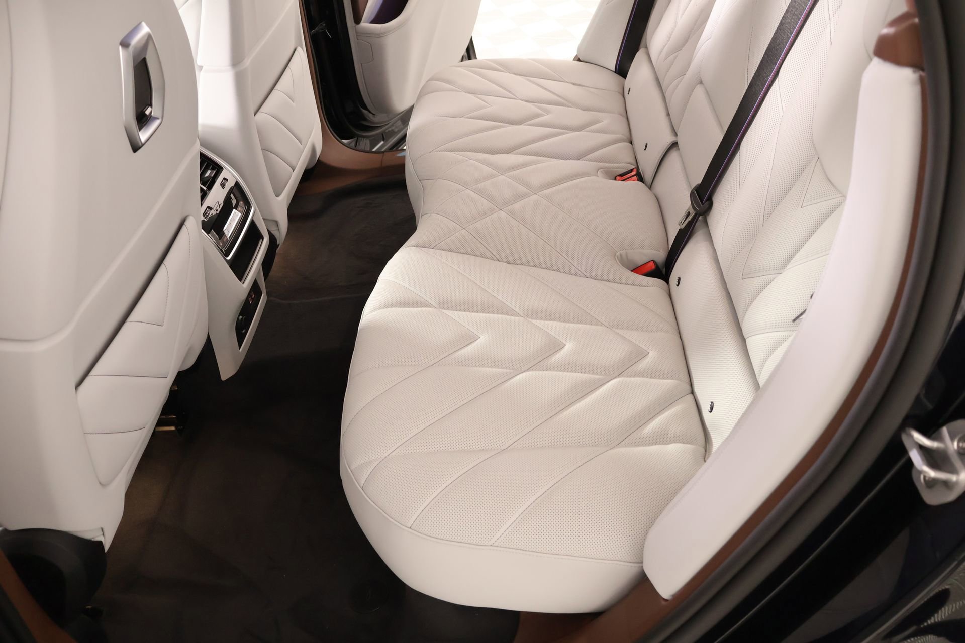 New 2026 BMW XM Label Red image 12