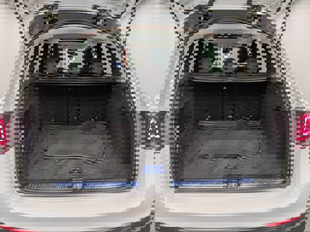 Used 2021 Mercedes-Benz GLC 300 4MATIC image 24