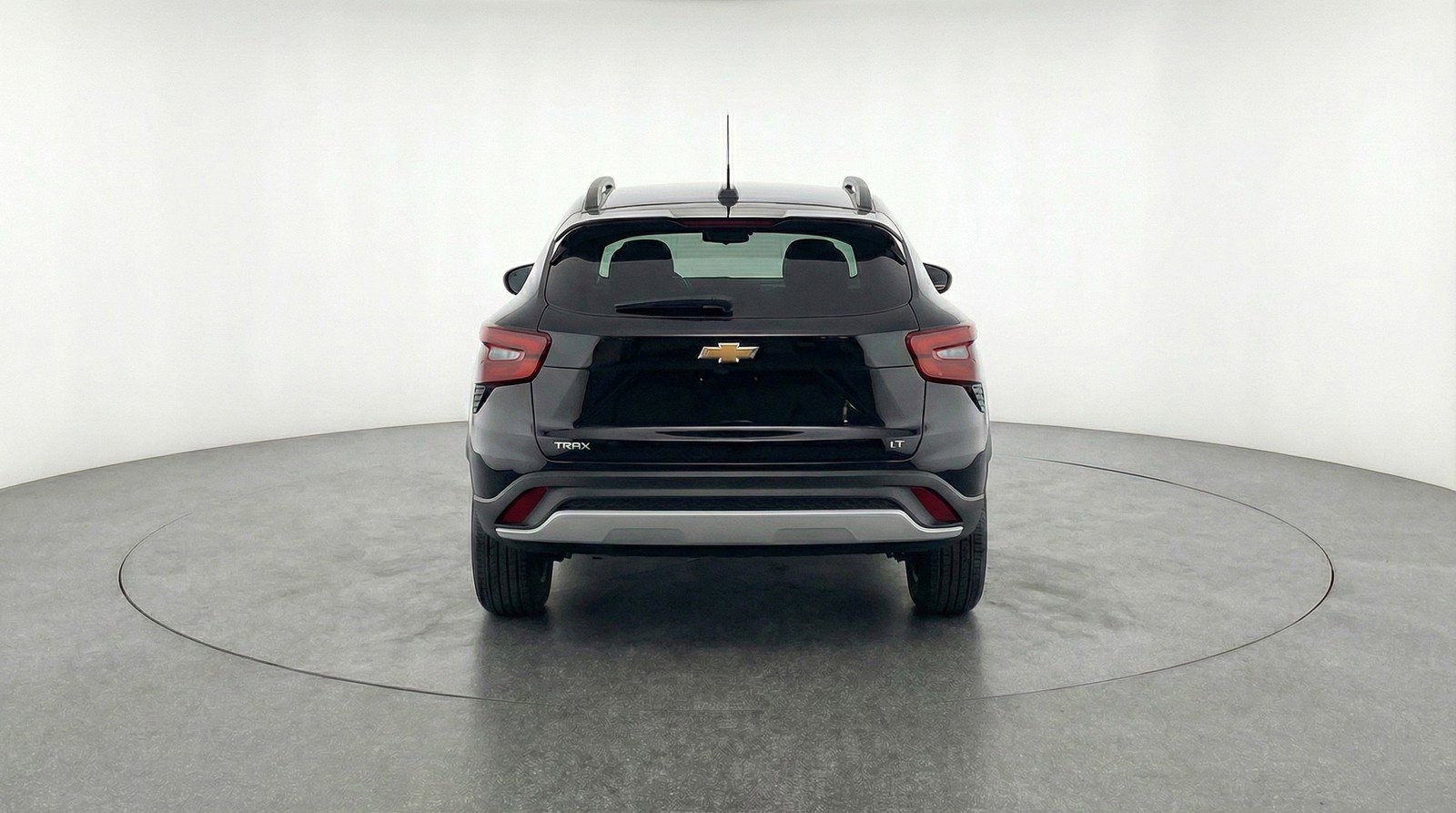 Used 2025 Chevrolet Trax LT w/ LT Convenience Package image 7