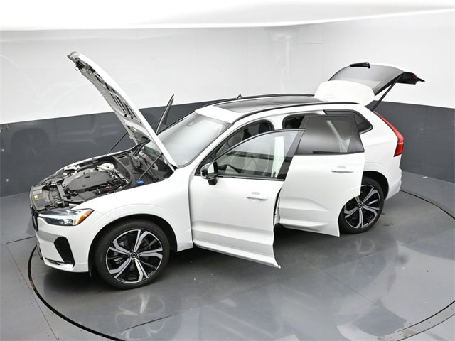 Used 2022 Volvo XC60 B6 R-Design w/ Protection Package Premier image 50