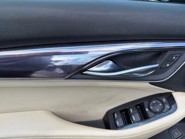 Used 2020 Cadillac CT5 Luxury w/ Cold Weather Package AWD/4WD image 15