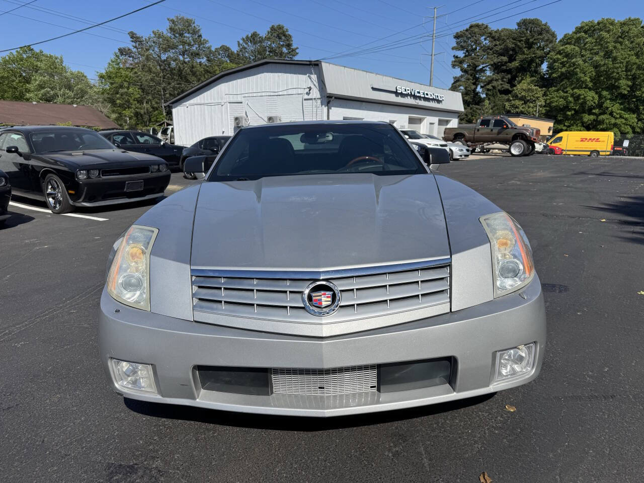 Used 2007 Cadillac XLR RWD image 2