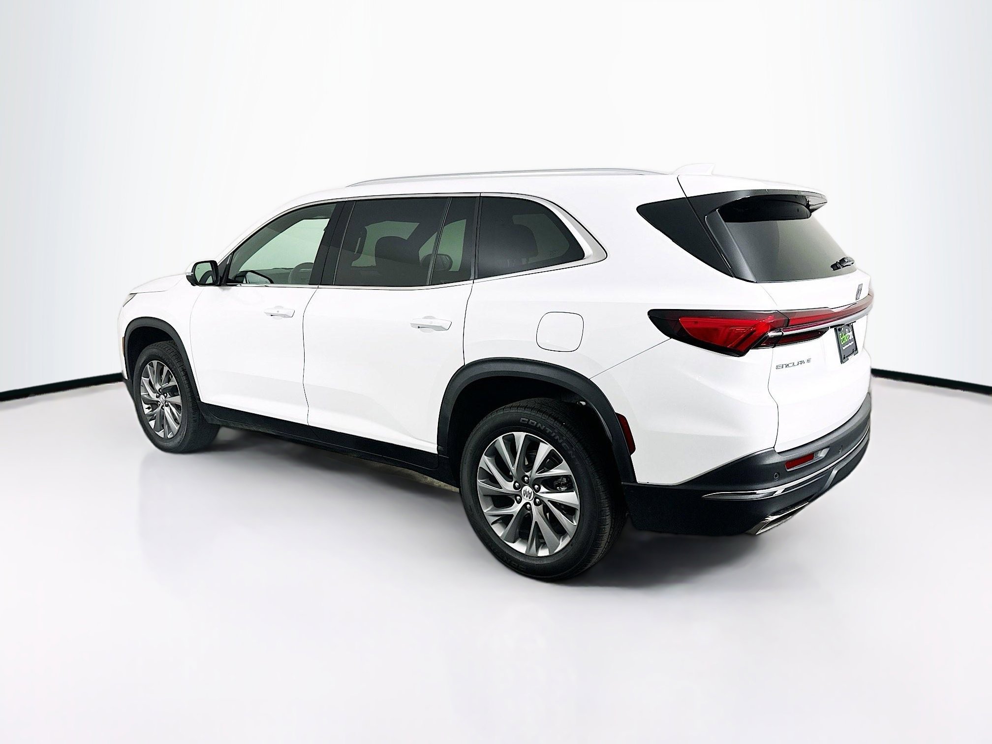 Used 2025 Buick Enclave Preferred FWD image 5
