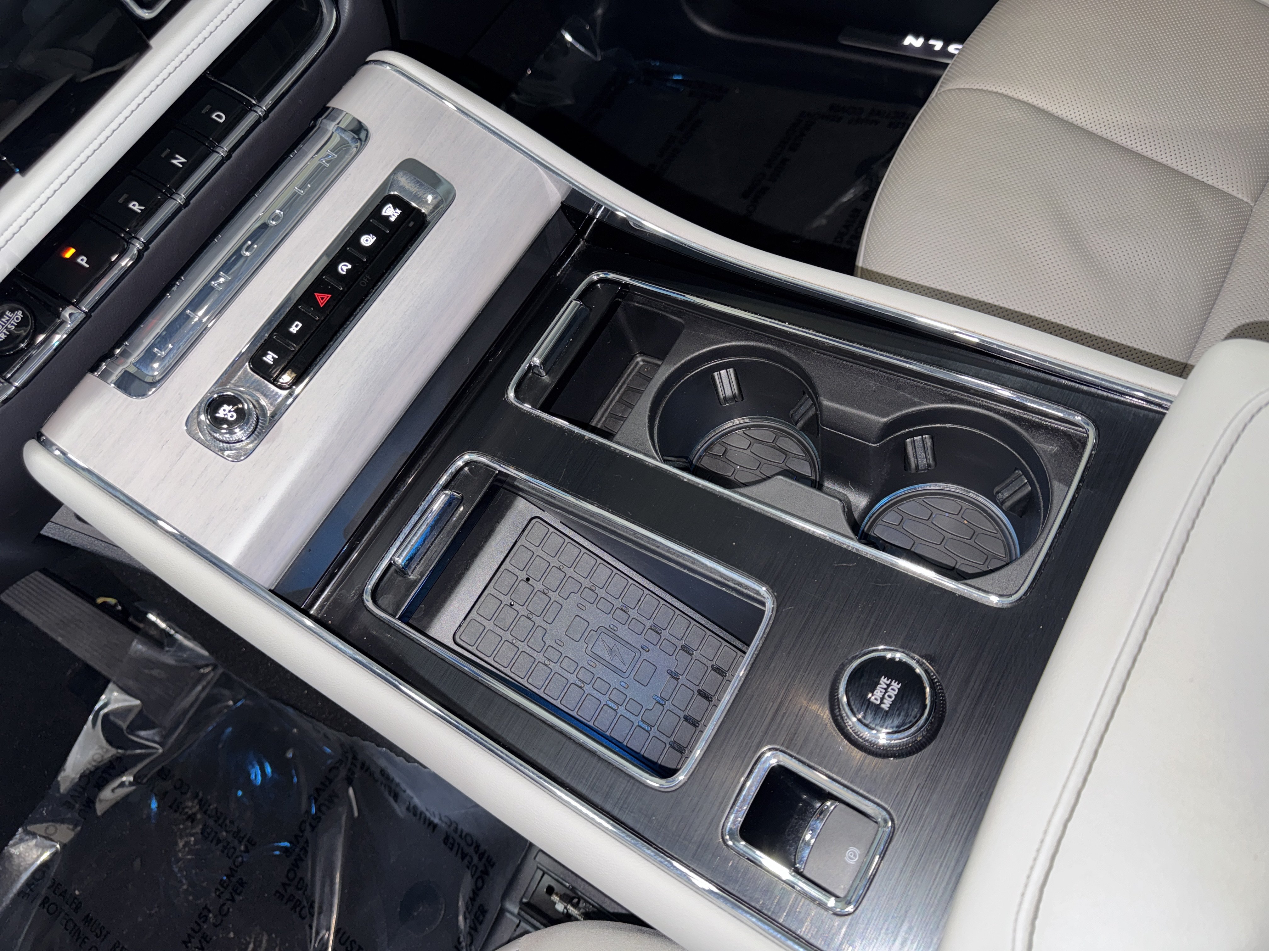 Used 2025 Lincoln Aviator Reserve w/ Jet Appearance Package RWD image 29