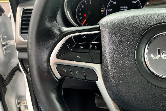 Used 2019 Jeep Grand Cherokee Laredo w/ Laredo X Package AWD/4WD image 11
