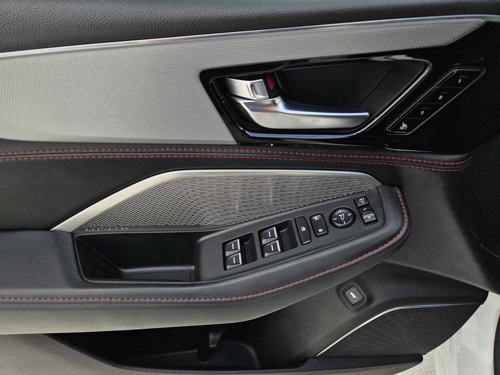 Used 2024 Acura MDX A-Spec image 17