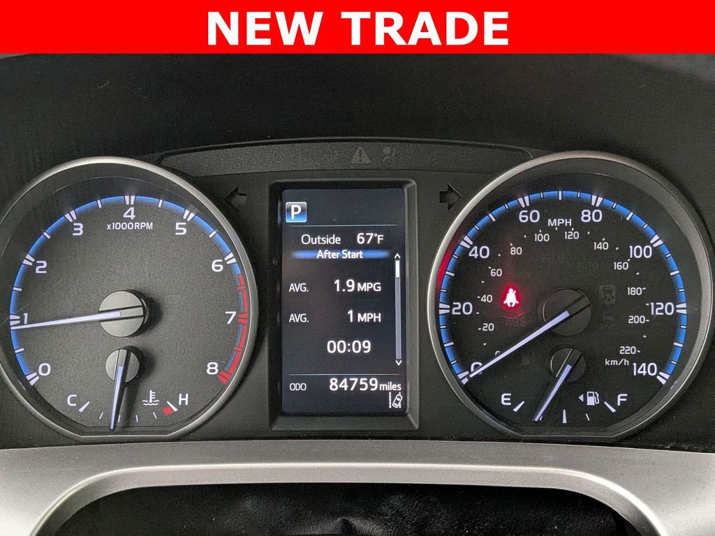 Used 2018 Toyota RAV4 LE FWD image 16