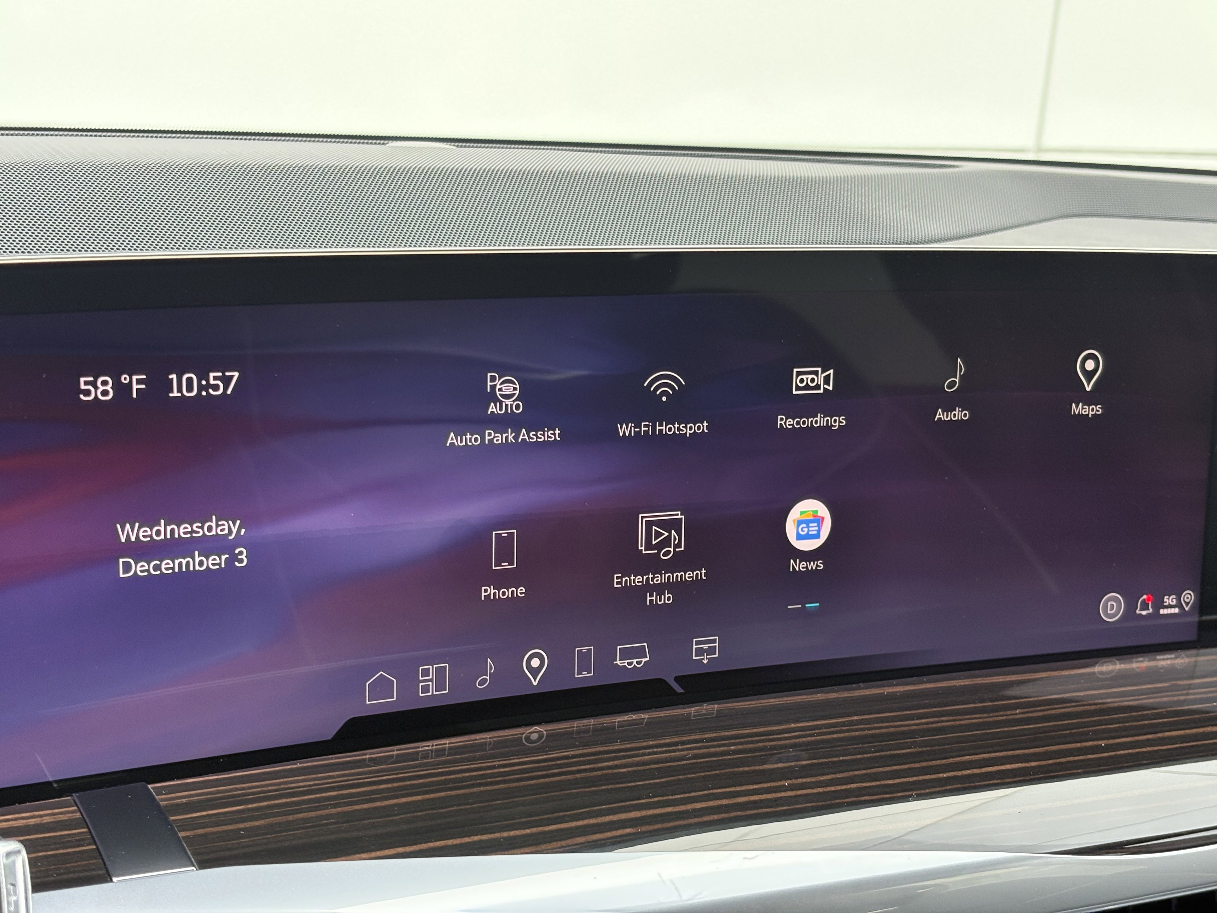 New 2026 Cadillac Escalade Luxury w/ Touring Package image 25