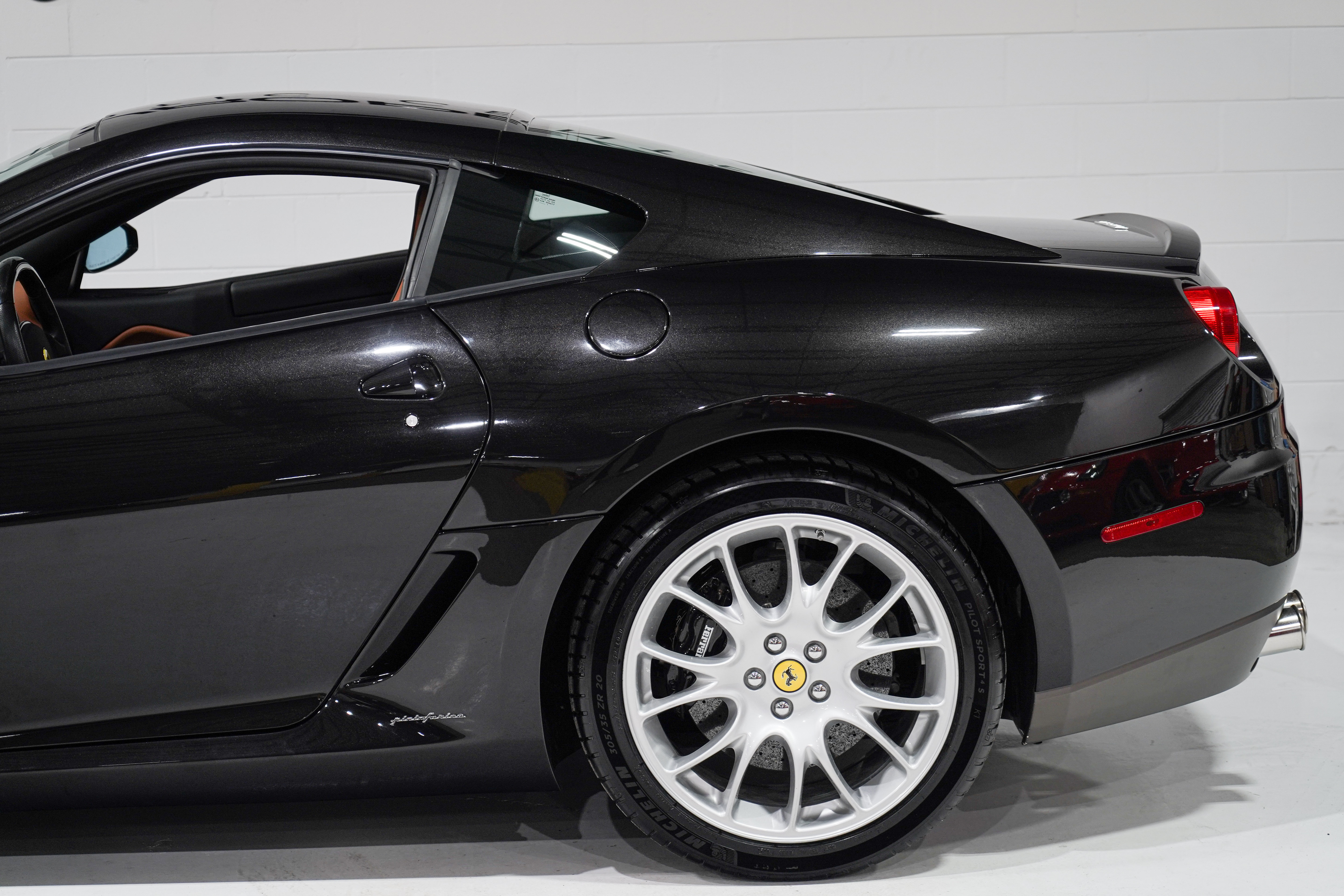 Used 2007 Ferrari 599 GTB Fiorano RWD image 39