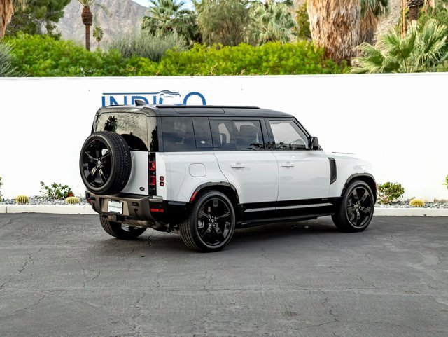 Used 2021 Land Rover Defender 110 X-Dynamic HSE image 6