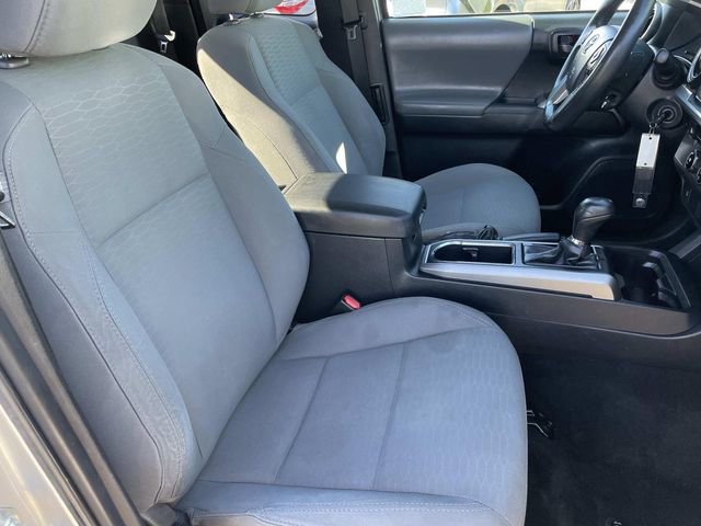Used 2018 Toyota Tacoma SR5 image 32