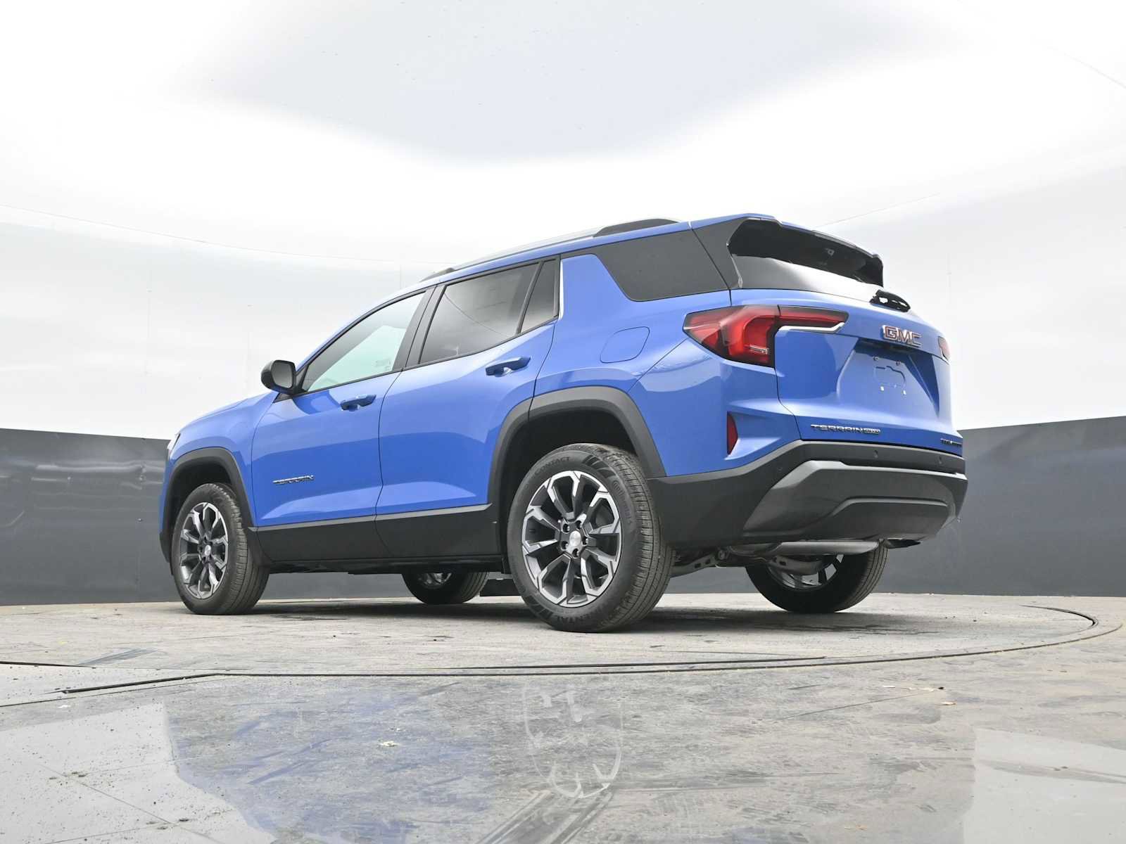 New 2026 GMC Terrain Elevation w/ Elevation Premium Package AWD/4WD image 36
