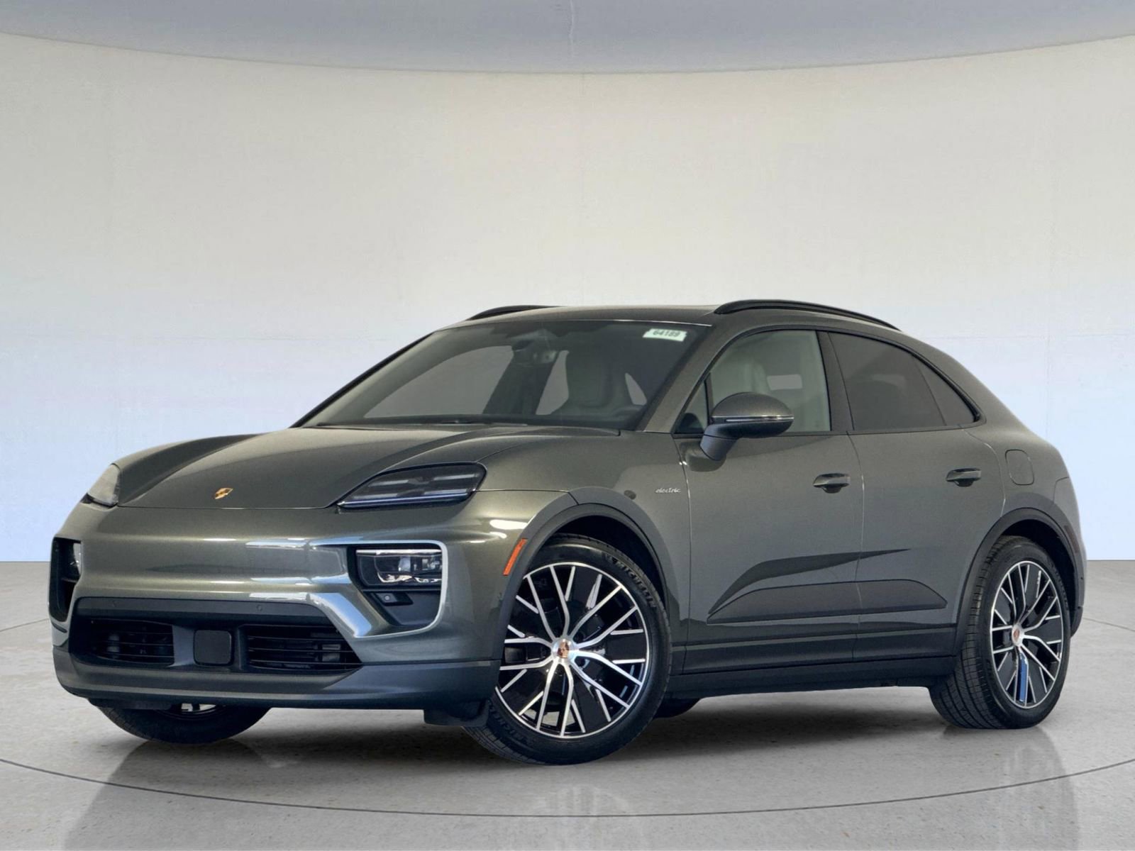 New 2025 Porsche Macan Electric video 1
