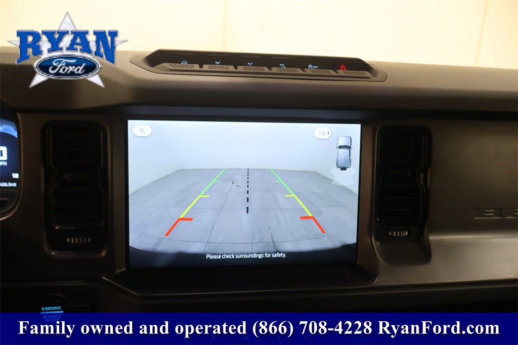 Used 2025 Ford Bronco Badlands image 28