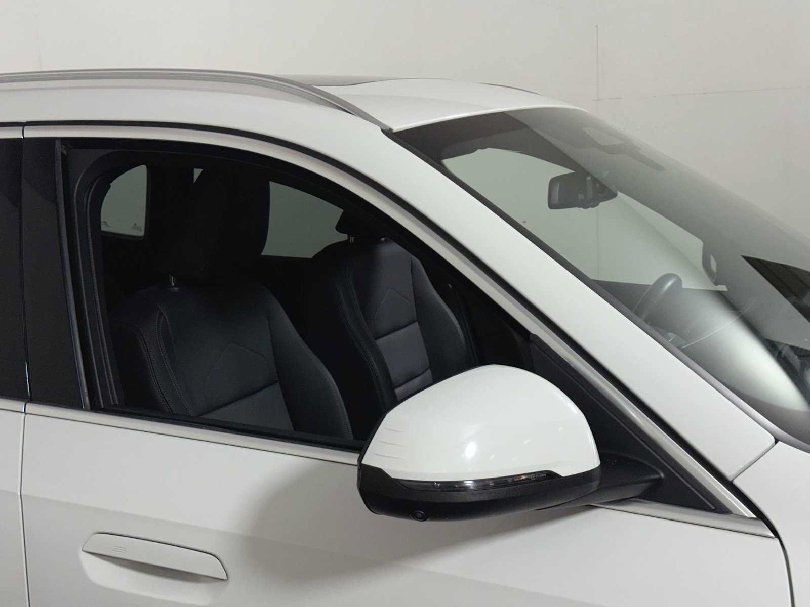 Used 2023 BMW X1 xDrive28i w/ Premium Package AWD/4WD image 30