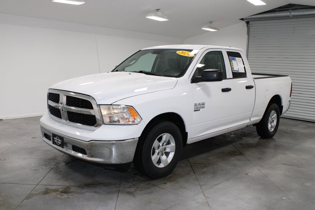 Used 2024 RAM 1500 Classic SLT image 4