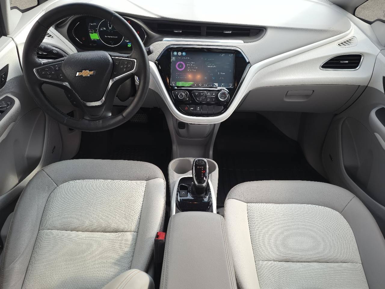 Used 2017 Chevrolet Bolt Premier w/ Driver Confidence II Package FWD image 20
