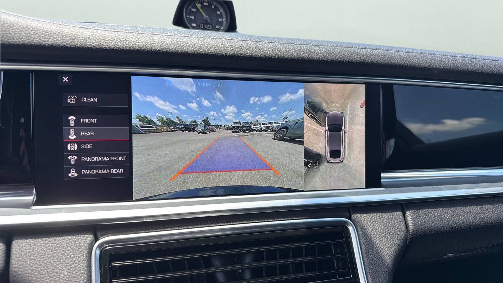 Used 2019 Porsche Panamera 4 AWD/4WD image 18