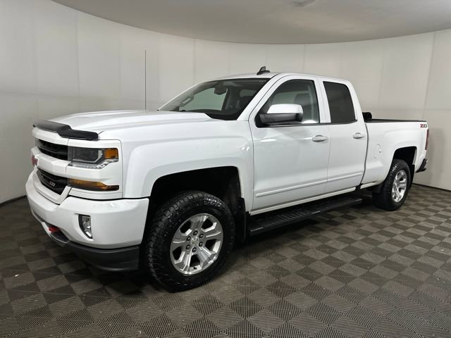 Used 2018 Chevrolet Silverado 1500 LT w/ All Star Edition AWD/4WD image 7