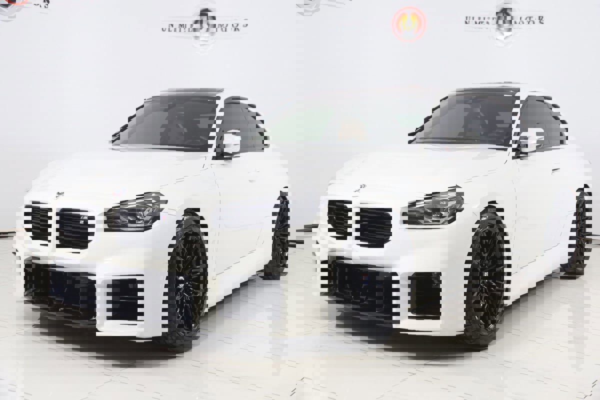 Used 2023 BMW M2 w/ Lighting Package image 5