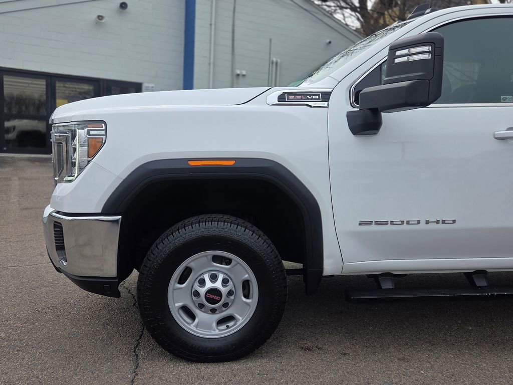 Used 2022 GMC Sierra 2500 SLE w/ X31 Off-Road Package image 10