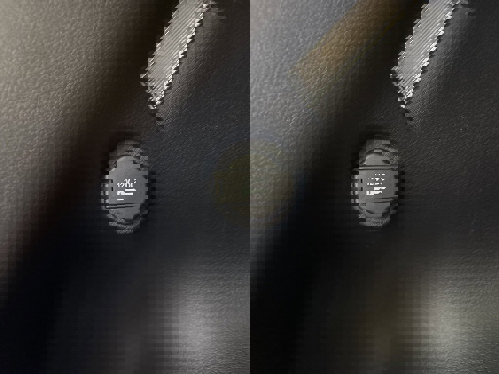 Used 2022 Jeep Compass Limited image 9