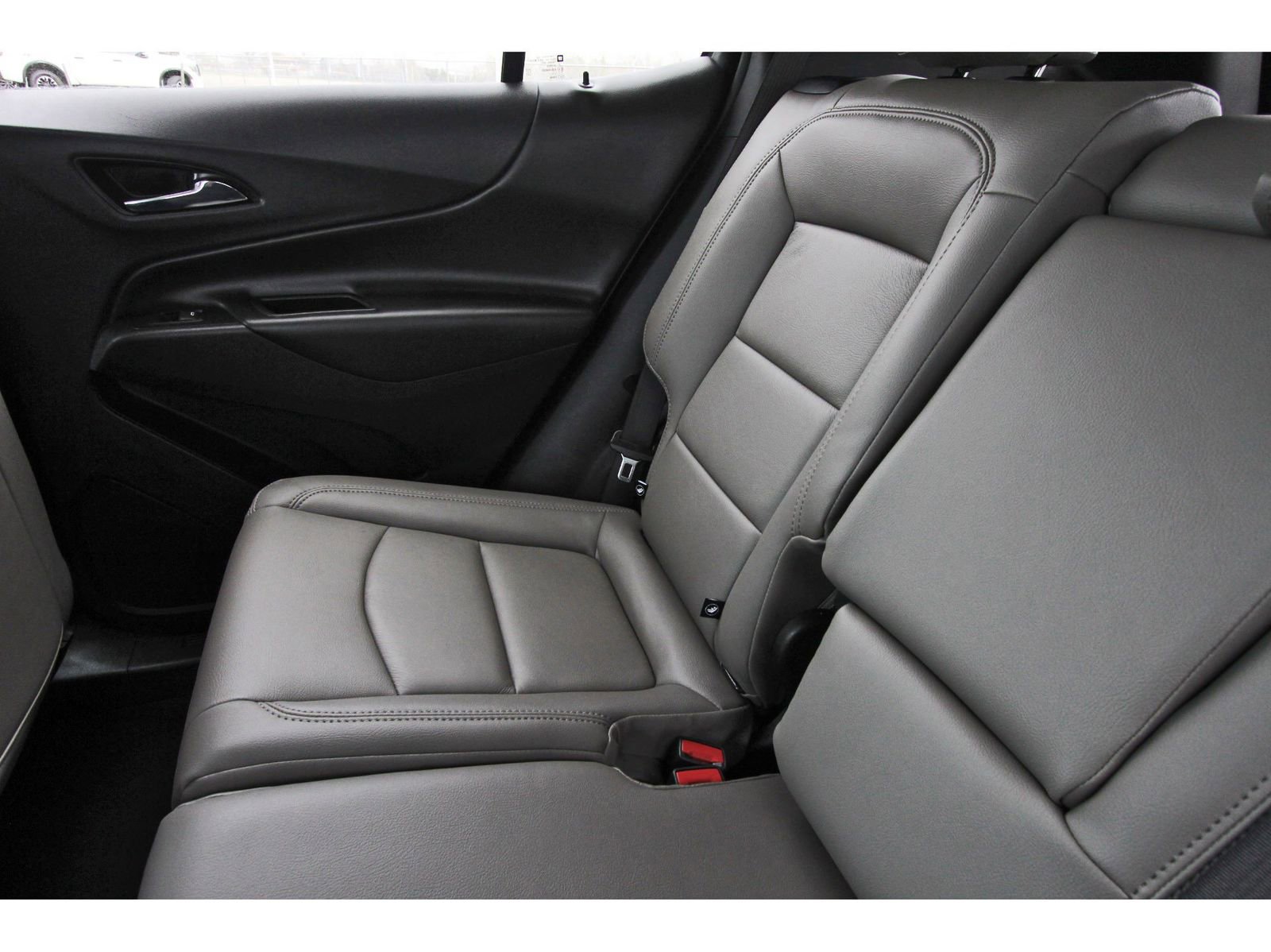 Used 2021 Chevrolet Equinox LT image 14