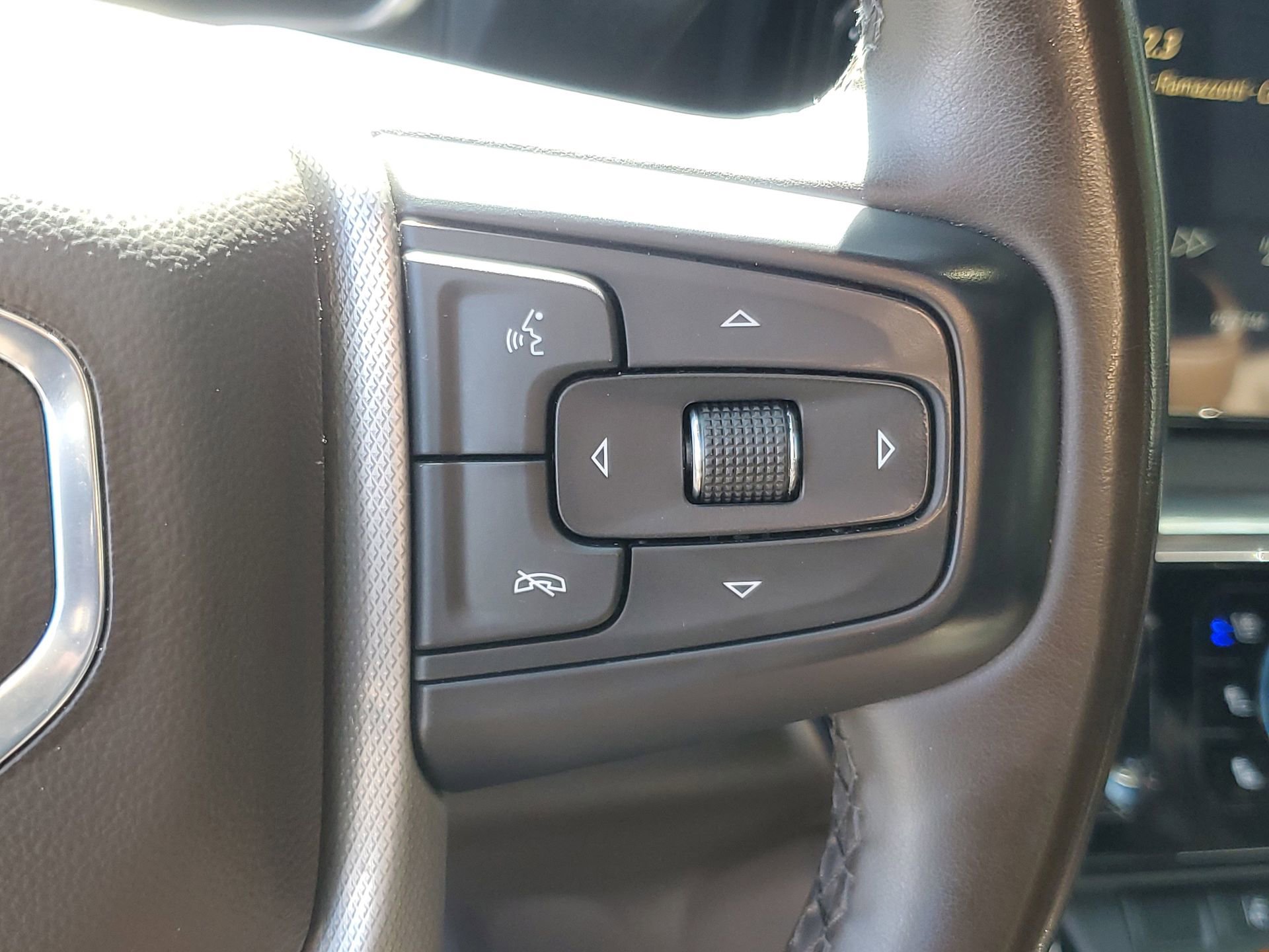 Used 2024 GMC Sierra 3500 Denali w/ Denali Reserve Package image 22